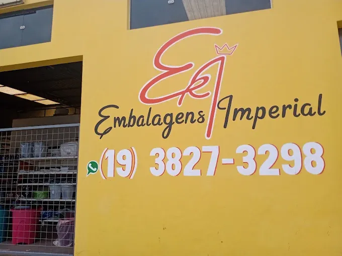 Fachada amarela da Embalagens Imperial em Artur Nogueira